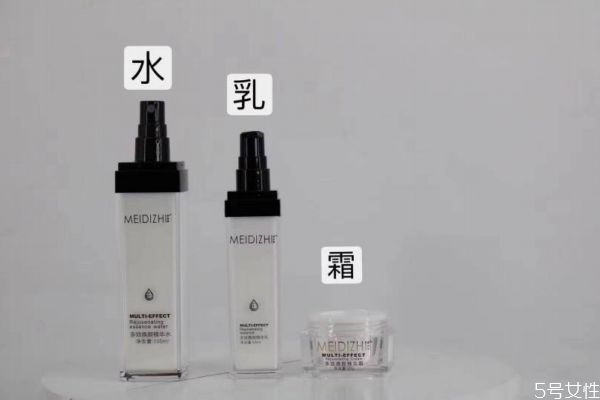 化妝水和水乳霜順序 化妝水乳霜怎么使用順序 化妝水和水乳霜順序 化妝水乳霜怎么使用順序