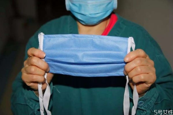 口罩能長期戴嗎 醫(yī)用口罩防病毒嗎 口罩能長期戴嗎 醫(yī)用口罩防病毒嗎