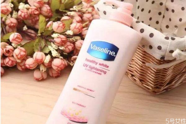 身體的美白乳液哪款好 身體美白乳液排行榜 身體的美白乳液哪款好 身體美白乳液排行榜