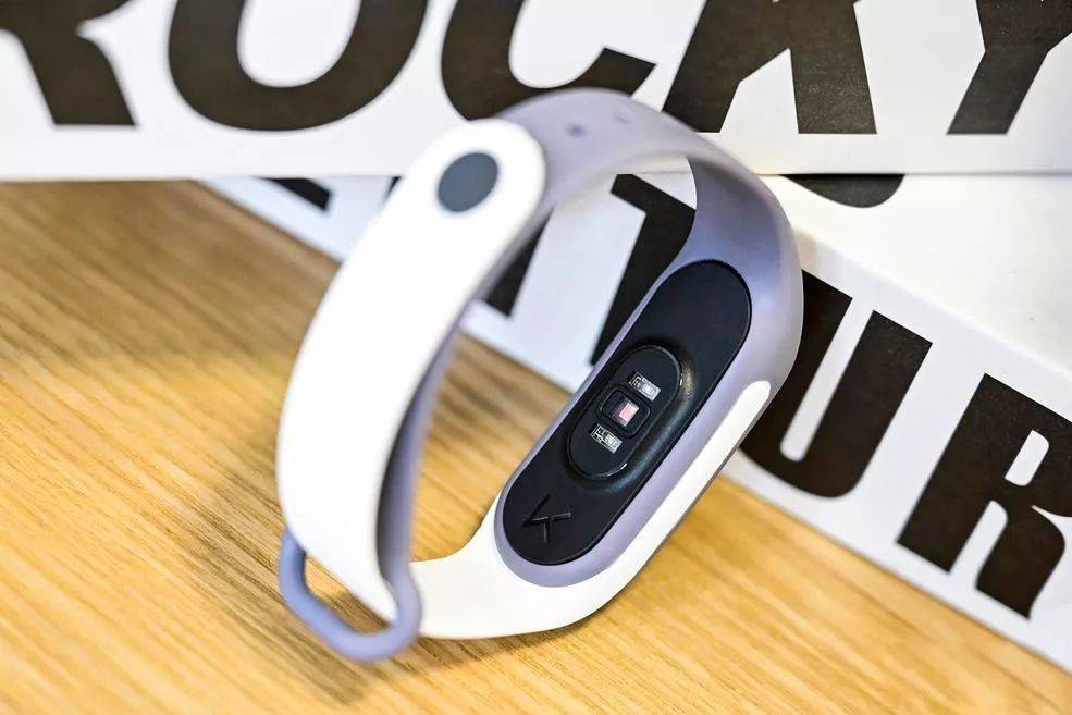 keep×line運(yùn)動(dòng)手環(huán)好用嗎 keep×line運(yùn)動(dòng)手環(huán)有哪些功能 keep×line運(yùn)動(dòng)手環(huán)好用嗎 keep×line運(yùn)動(dòng)手環(huán)有哪些功能