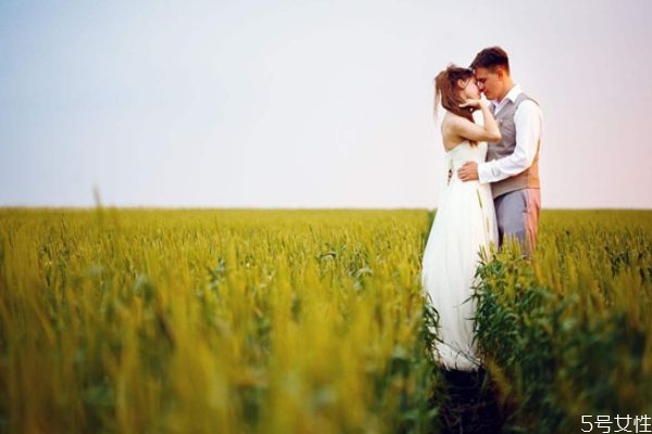 結(jié)婚當(dāng)天新娘忌諱什么 新婚夫婦必讀 結(jié)婚當(dāng)天新娘忌諱什么 新婚夫婦必讀