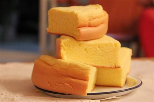 電飯煲做蛋糕需要多長時間 電飯鍋?zhàn)龅案獠慌钏稍趺崔k 電飯煲做蛋糕需要多長時間 電飯鍋?zhàn)龅案獠慌钏稍趺崔k