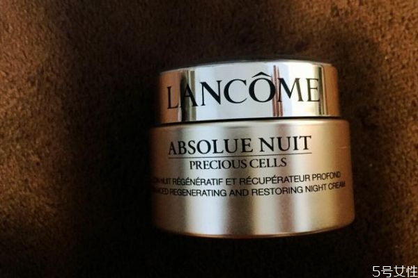 蘭蔻菁純臻顏絲潤(rùn)晚霜怎么樣 蘭蔻菁純臻顏晚霜適合年齡 蘭蔻菁純臻顏絲潤(rùn)晚霜怎么樣 蘭蔻菁純臻顏晚霜適合年齡