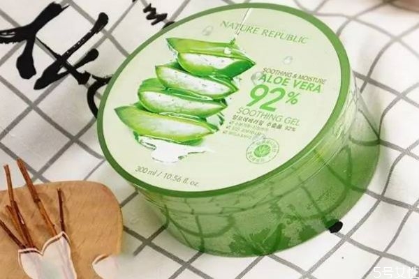 曬后修復(fù)用什么比較好 曬后修復(fù)用什么護膚品