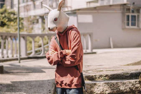 春天流行什么顏色連帽衛(wèi)衣 春天連帽衛(wèi)衣搭配圖片 春天流行什么顏色連帽衛(wèi)衣 春天連帽衛(wèi)衣搭配圖片