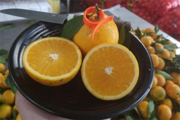 冰糖橙是發(fā)物嗎 冰糖橙是什么季節(jié)的水果 冰糖橙是發(fā)物嗎 冰糖橙是什么季節(jié)的水果