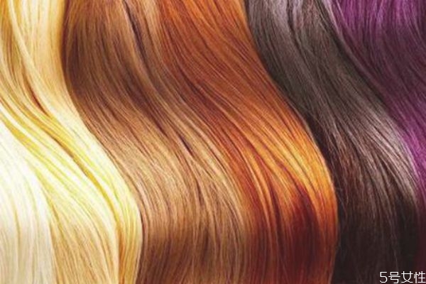 染發(fā)皮試20分鐘夠嗎 怎么判斷染發(fā)過(guò)敏