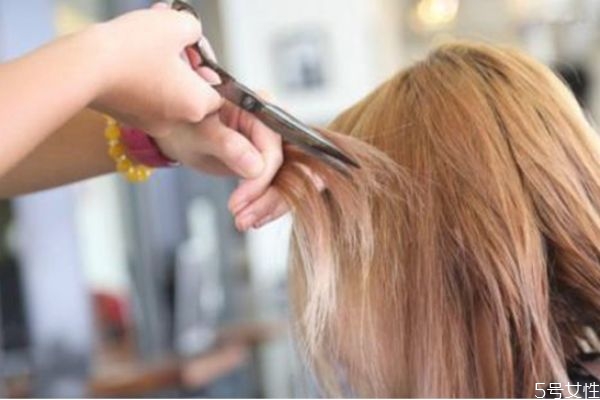 染發(fā)劑會過期嗎 使用過期染發(fā)劑的后果 染發(fā)劑會過期嗎 使用過期染發(fā)劑的后果