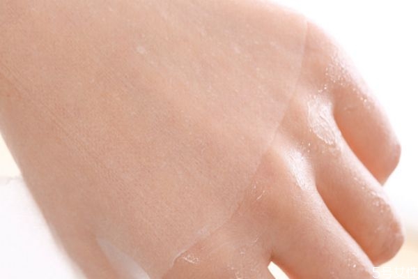 敷面膜不洗臉有危害嗎 什么時候敷面膜最好 敷面膜不洗臉有危害嗎 什么時候敷面膜最好