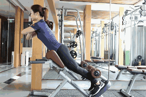 羅馬椅挺身鍛煉哪個部位 羅馬椅挺身一次做多少 羅馬椅挺身鍛煉哪個部位 羅馬椅挺身一次做多少