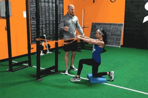 女生三角肌怎么放松 女生三角肌發(fā)達怎么辦 女生三角肌怎么放松 女生三角肌發(fā)達怎么辦