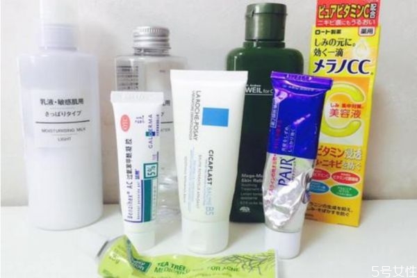 護(hù)膚后臉上搓泥是怎么回事 護(hù)膚品搓泥原因大揭秘 護(hù)膚后臉上搓泥是怎么回事 護(hù)膚品搓泥原因大揭秘