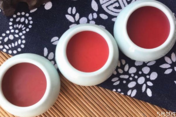 如何自制胭脂膏 自制胭脂膏的好處 如何自制胭脂膏 自制胭脂膏的好處