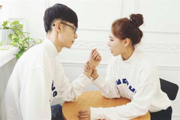 閃婚一般多久會(huì)厭倦 閃婚的人過(guò)得怎么樣 閃婚一般多久會(huì)厭倦 閃婚的人過(guò)得怎么樣