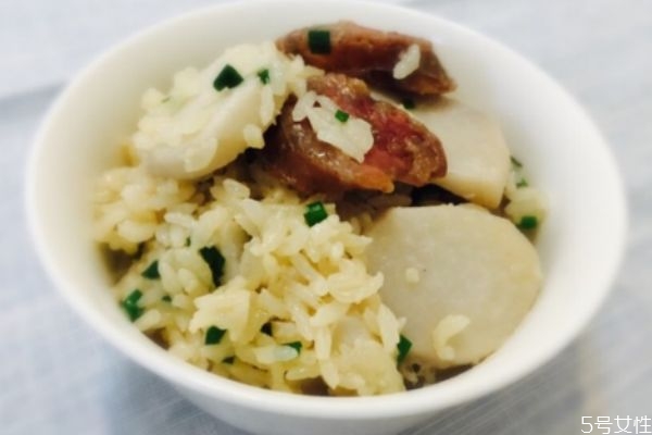 芋頭飯有什么營養(yǎng)價值 吃芋頭飯有什么好處 芋頭飯有什么營養(yǎng)價值 吃芋頭飯有什么好處