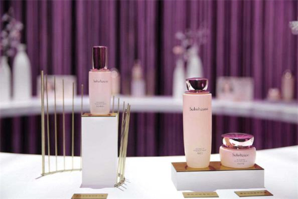 雪花秀御活菁萃眼霜價格 御活菁萃眼霜適合多大年齡