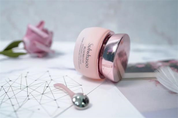 雪花秀御活菁萃眼霜價格 御活菁萃眼霜適合多大年齡