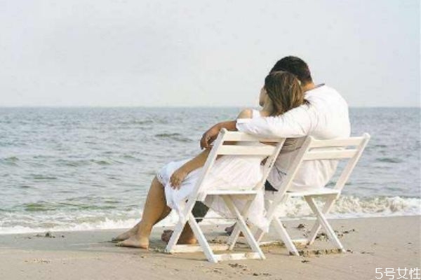 相愛的人一定會(huì)在一起嗎 婚姻一定是以愛情為前提嗎 相愛的人一定會(huì)在一起嗎 婚姻一定是以愛情為前提嗎