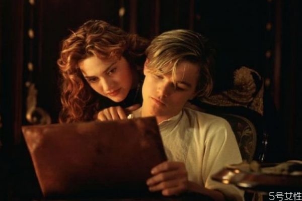 結(jié)婚前懷孕要不要打掉 婚前懷孕和婚后懷孕有什么區(qū)別 結(jié)婚前懷孕要不要打掉 婚前懷孕和婚后懷孕有什么區(qū)別