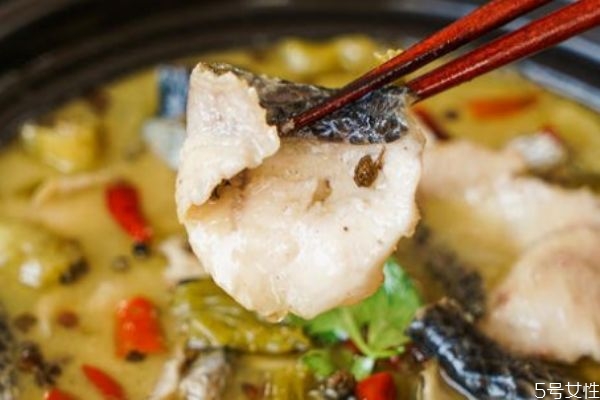 酸菜魚怎么做好吃 酸菜魚的簡單做法 酸菜魚怎么做好吃 酸菜魚的簡單做法