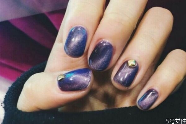 做美甲不打磨能挺多久 影響美甲持久度的因素 做美甲不打磨能挺多久 影響美甲持久度的因素