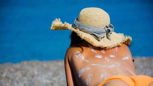 嚴(yán)重曬脫皮怎么護理 曬脫皮一周能好嗎 嚴(yán)重曬脫皮怎么護理 曬脫皮一周能好嗎