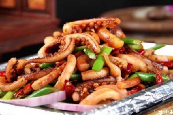 魷魚(yú)的家常做法 魷魚(yú)怎么做好吃 魷魚(yú)的家常做法 魷魚(yú)怎么做好吃