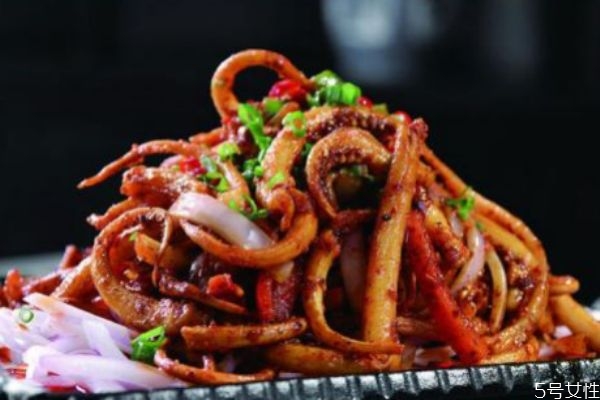 魷魚(yú)的家常做法 魷魚(yú)怎么做好吃 魷魚(yú)的家常做法 魷魚(yú)怎么做好吃