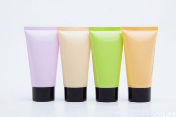 為什么洗完會有緊繃感 洗面奶洗完緊繃有害嗎 為什么洗完會有緊繃感 洗面奶洗完緊繃有害嗎