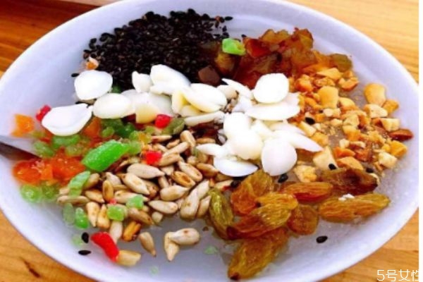 杏仁茶應(yīng)該怎么做 喝杏仁茶有什么好處 杏仁茶應(yīng)該怎么做 喝杏仁茶有什么好處