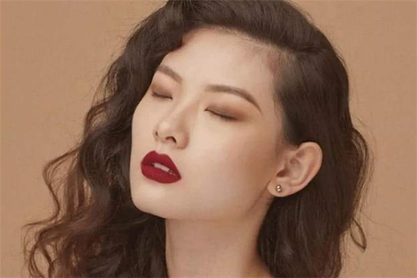 hedone唇釉安全嗎 hedone摩登時代唇釉是國貨嗎 hedone唇釉安全嗎 hedone摩登時代唇釉是國貨嗎