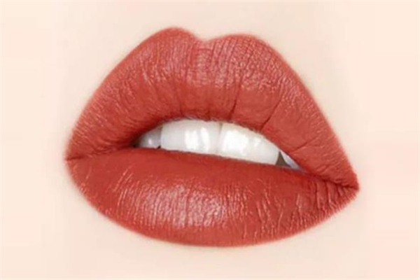 美寶蓮接吻棒試色 美寶蓮接吻棒哪個(gè)顏色好看 美寶蓮接吻棒試色 美寶蓮接吻棒哪個(gè)顏色好看