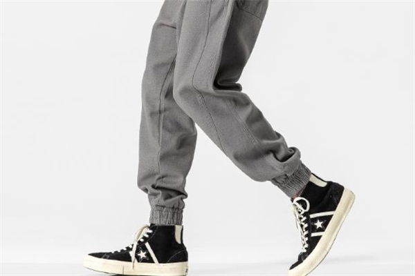 美式街頭風(fēng)怎么搭配 美式街頭風(fēng)穿搭指南 美式街頭風(fēng)怎么搭配 美式街頭風(fēng)穿搭指南