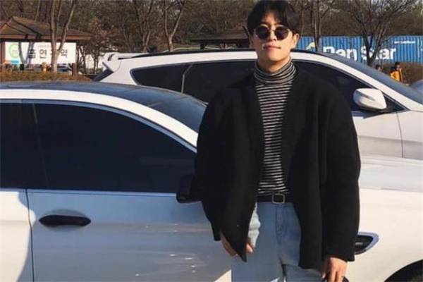 剛?cè)肼殘龅哪猩绾未┐?男生在職場中怎么穿搭 剛?cè)肼殘龅哪猩绾未┐?男生在職場中怎么穿搭