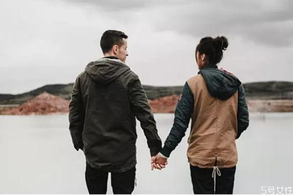 女人最怕男人說(shuō)哪些話 女人很愛(ài)聽(tīng)男人說(shuō)出這幾句話