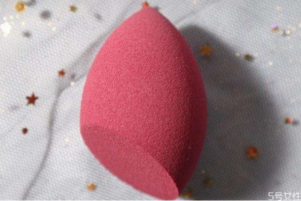 美妝蛋會(huì)不會(huì)過(guò)期 新的美妝蛋有保質(zhì)期嗎 美妝蛋會(huì)不會(huì)過(guò)期 新的美妝蛋有保質(zhì)期嗎