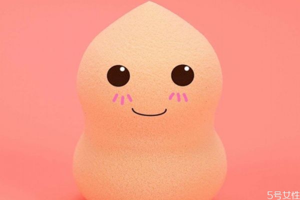 美妝蛋可以用粉撲代替嗎 粉撲和美妝蛋的區(qū)別 美妝蛋可以用粉撲代替嗎 粉撲和美妝蛋的區(qū)別