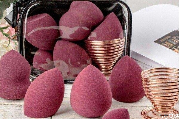 美妝蛋除了涂粉底液還可以干什么 美妝蛋的具體使用方法 美妝蛋除了涂粉底液還可以干什么 美妝蛋的具體使用方法