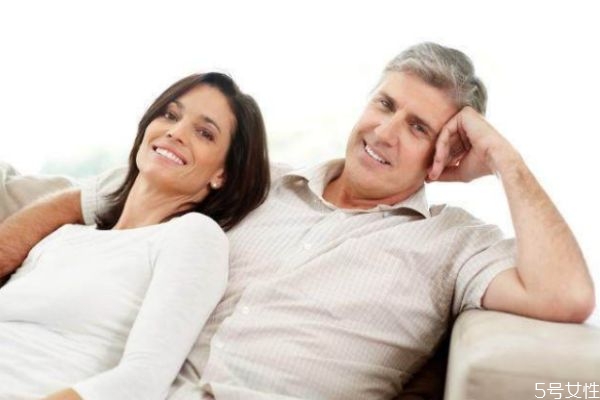 跟老公吵架了心情不好怎么辦 和老公吵架和好的方法 跟老公吵架了心情不好怎么辦 和老公吵架和好的方法