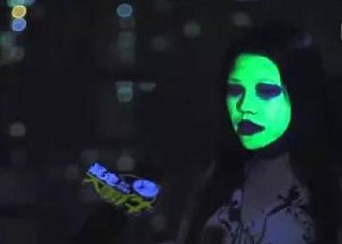 衣服上的熒光劑怎么去除 熒光劑給身體帶來(lái)什么負(fù)擔(dān) 衣服上的熒光劑怎么去除 熒光劑給身體帶來(lái)什么負(fù)擔(dān)