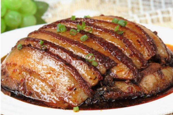 梅菜扣肉怎么做好吃 梅菜扣肉的簡(jiǎn)單做法 梅菜扣肉怎么做好吃 梅菜扣肉的簡(jiǎn)單做法