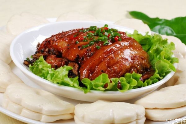 梅菜扣肉怎么做好吃 梅菜扣肉的簡(jiǎn)單做法 梅菜扣肉怎么做好吃 梅菜扣肉的簡(jiǎn)單做法