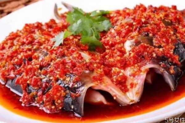 剁椒魚(yú)頭怎么做最正宗 剁椒魚(yú)頭怎么做好吃