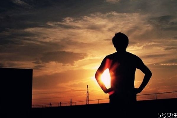 跟老公吵架了心情不好怎么辦 和老公吵架和好的方法 跟老公吵架了心情不好怎么辦 和老公吵架和好的方法