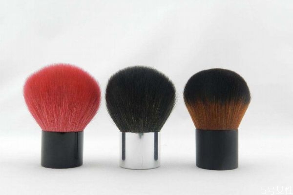 腮紅刷怎么保養(yǎng) 腮紅刷怎么清洗和保養(yǎng) 腮紅刷怎么保養(yǎng) 腮紅刷怎么清洗和保養(yǎng)