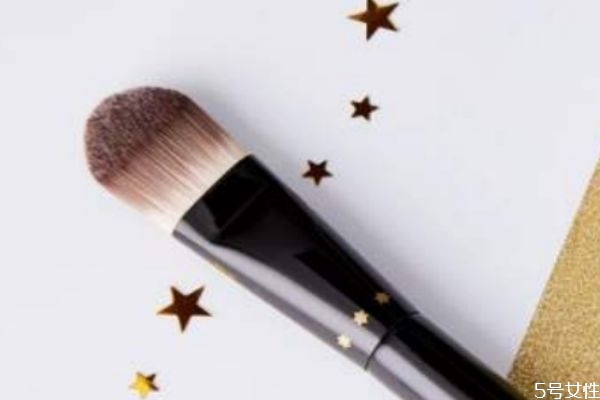 化妝刷刷毛越軟越好嗎 化妝刷毛毛炸開了怎么辦 化妝刷刷毛越軟越好嗎 化妝刷毛毛炸開了怎么辦