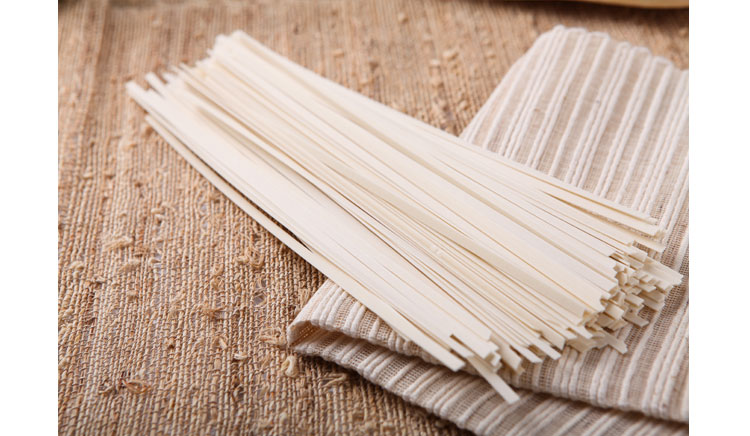 方便面和掛面哪個(gè)更營養(yǎng) 掛面怎么做燜面好吃