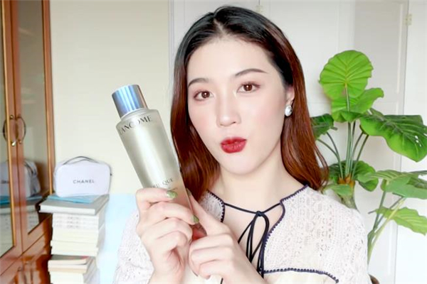 蘭蔻極光水多少錢(qián) 蘭蔻極光水使用步驟