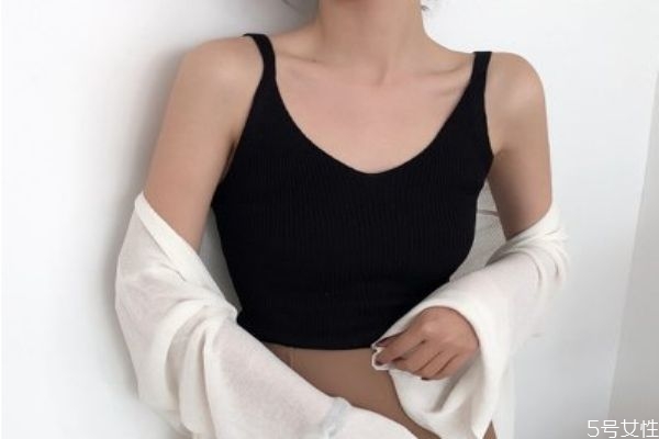 肩寬可以穿寬吊帶嗎 肩寬適合哪種吊帶 肩寬可以穿寬吊帶嗎 肩寬適合哪種吊帶