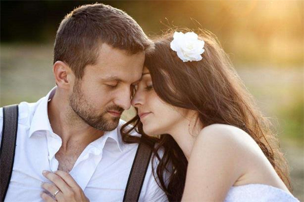 慢熱型女孩怎么追 慢熱型女孩動(dòng)心的表現(xiàn) 慢熱型女孩怎么追 慢熱型女孩動(dòng)心的表現(xiàn)